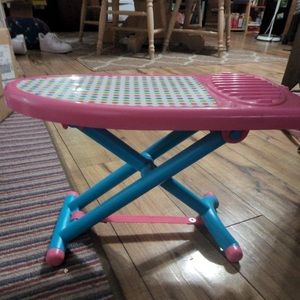 Plastic collapsable toy ironing board